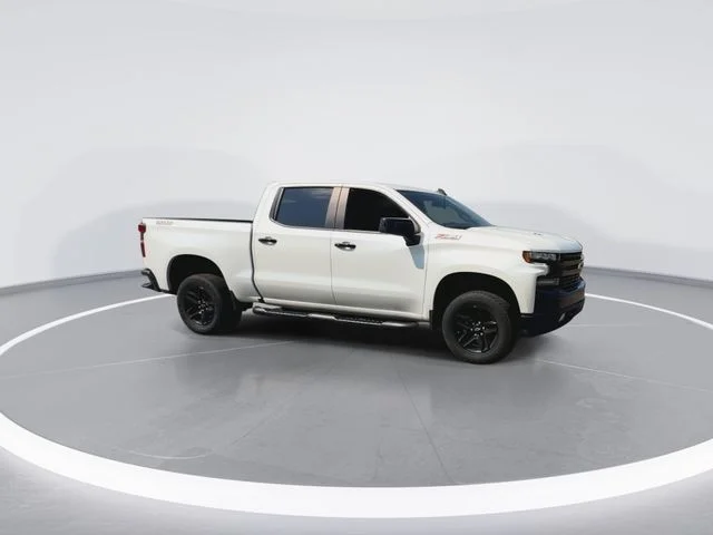 Used 2021 Beige Chevrolet LT Trail Boss image 2
