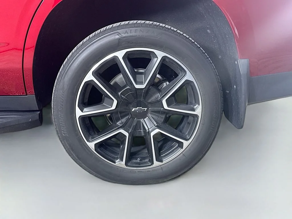 Used 2023 Red Chevrolet RST image 33