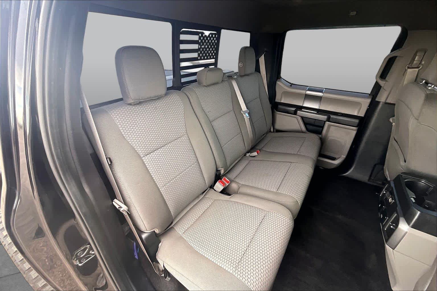 Used 2019 Agate Black Metallic Ford XLT image 19
