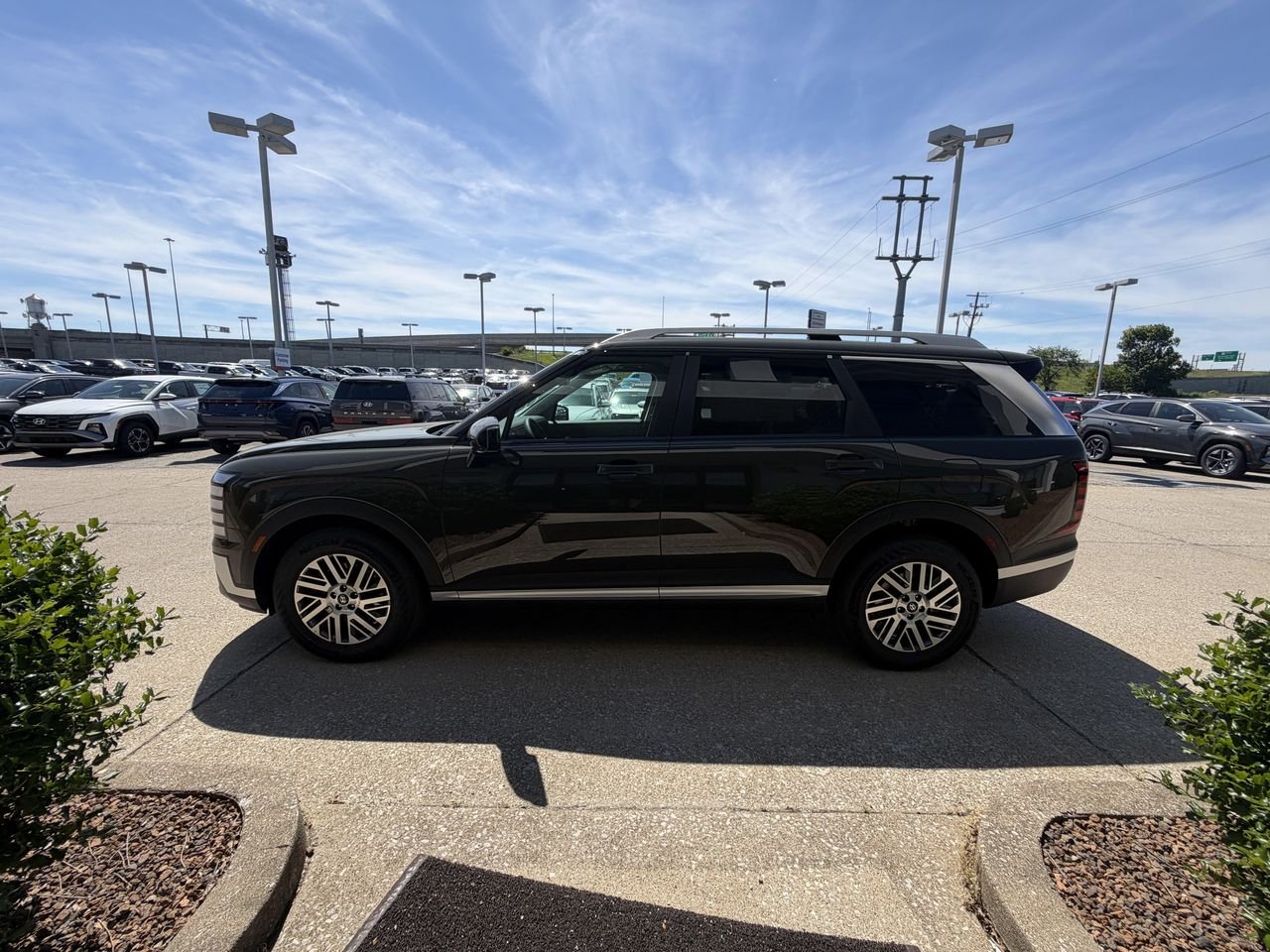 New 2026 Titan Green Hyundai SEL AWD image 15