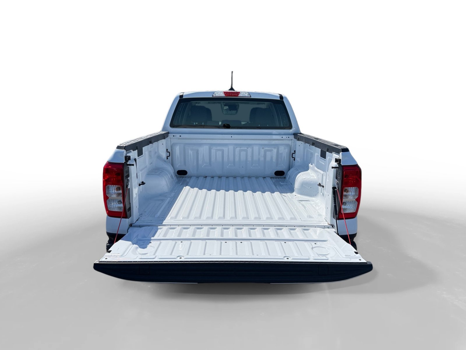 Used 2024 Oxford White Ford XL image 17