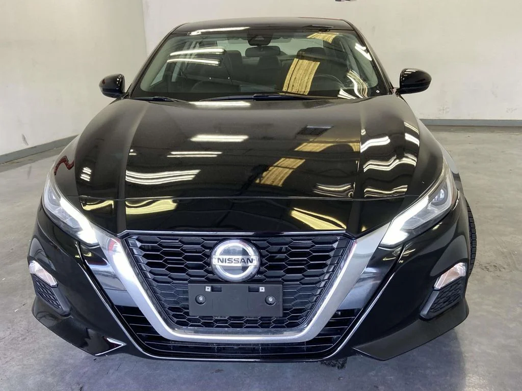 Used 2021 Black Nissan 2.5 SR image 8