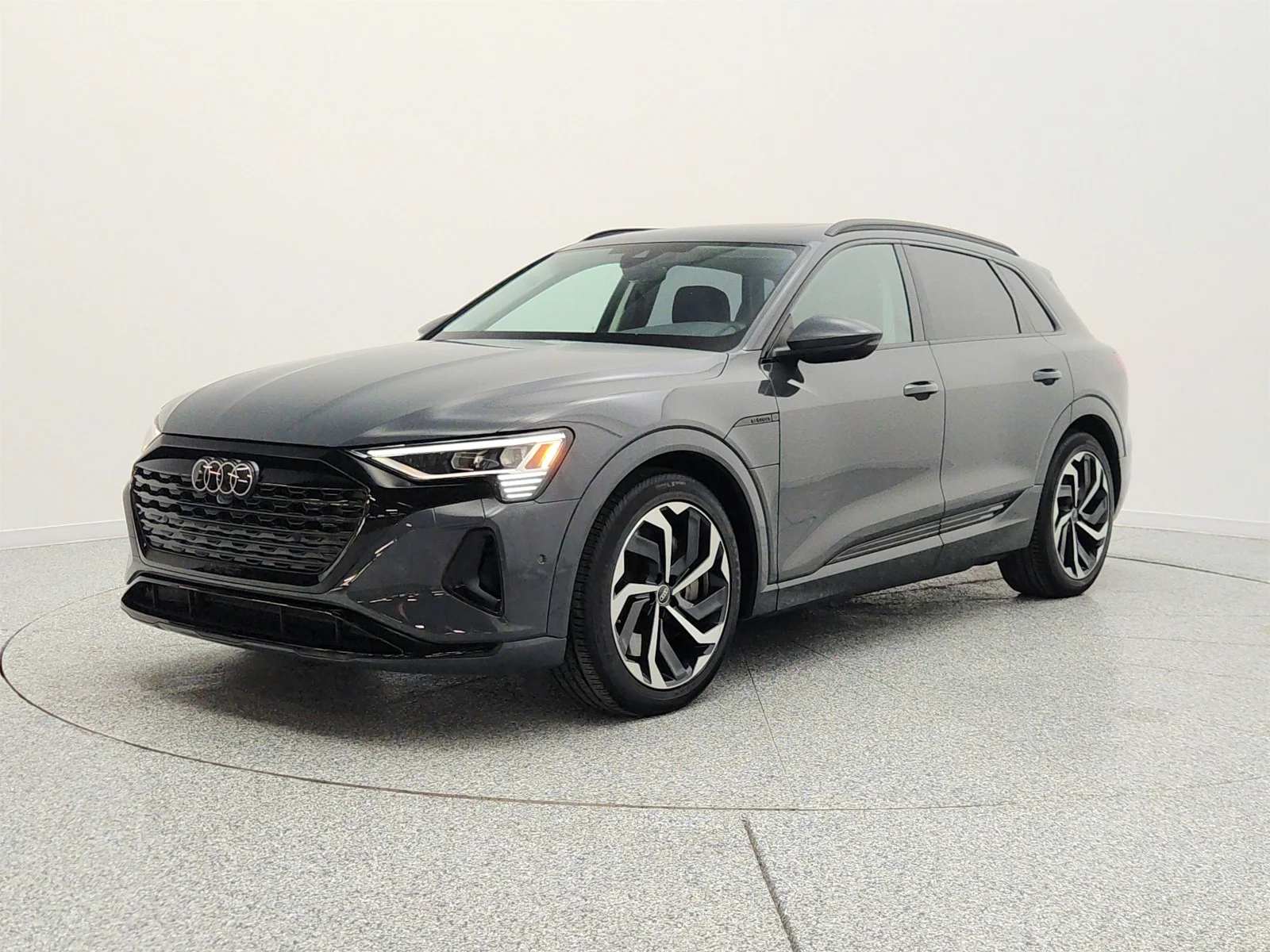 2024 Audi Q8 e-tron 55 114 kWh Premium Plus quattro's photo