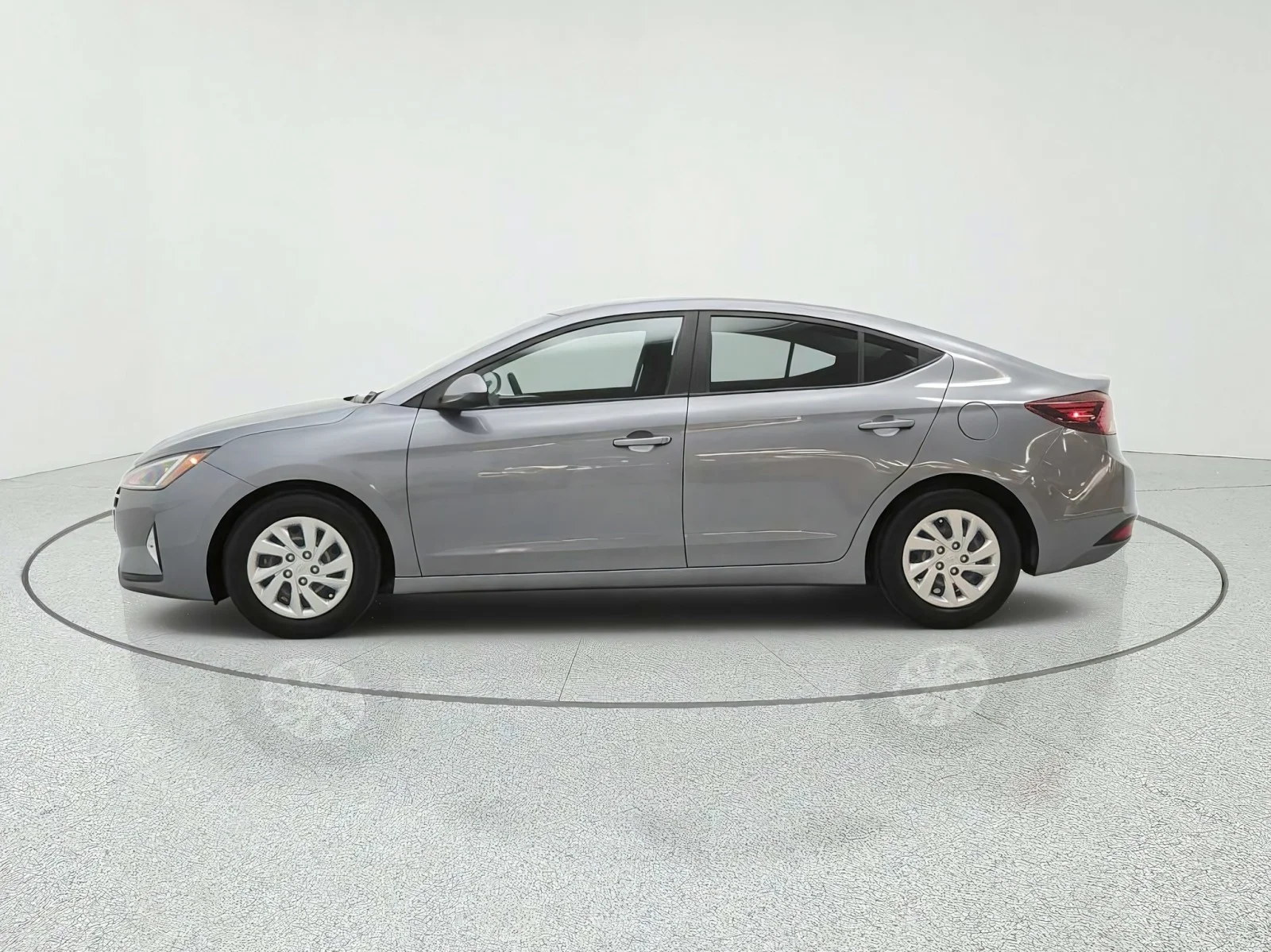 Used 2019 Galactic Gray Hyundai SE Auto image 8
