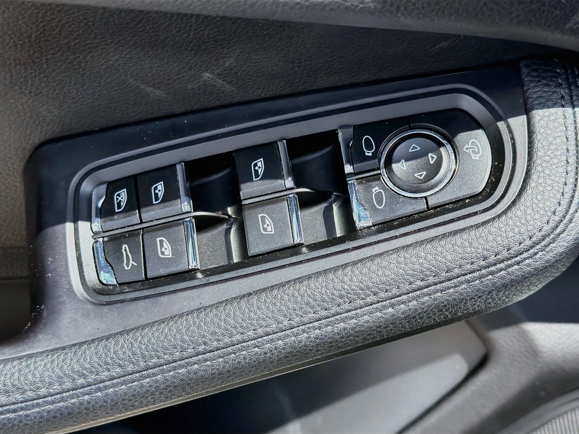 Used 2019 Blue Porsche Base image 22