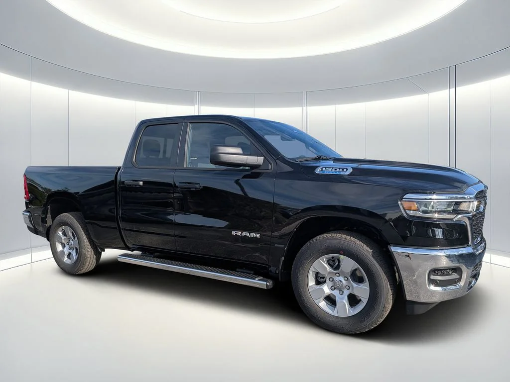 New 2026 Diamond Black Crystal Pearl-Coat Exterior Paint RAM Tradesman image 1