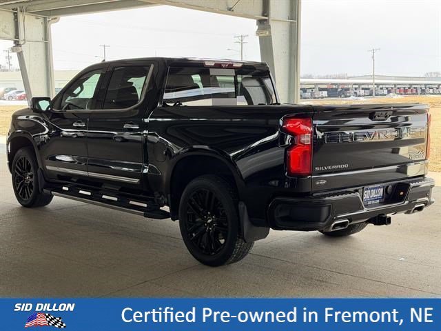 Used 2024 Black Chevrolet High Country image 14