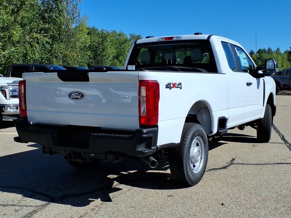 New 2027 Oxford White Ford F-250® XL image 5