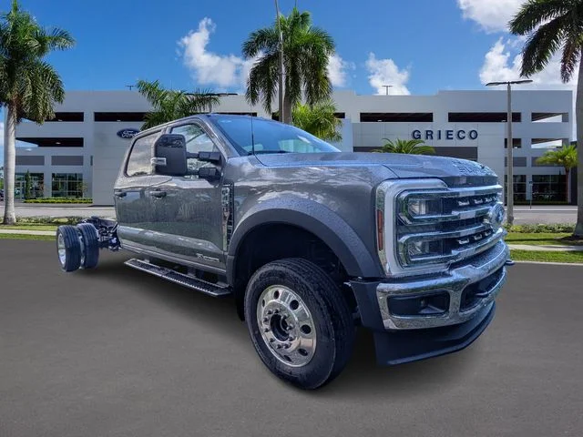 2026 Ford F-450 Lariat 4x4 Crew Cab 203-In DRW's photo