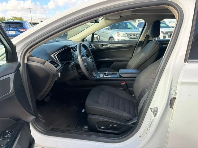 Used 2020 White Ford SE image 7