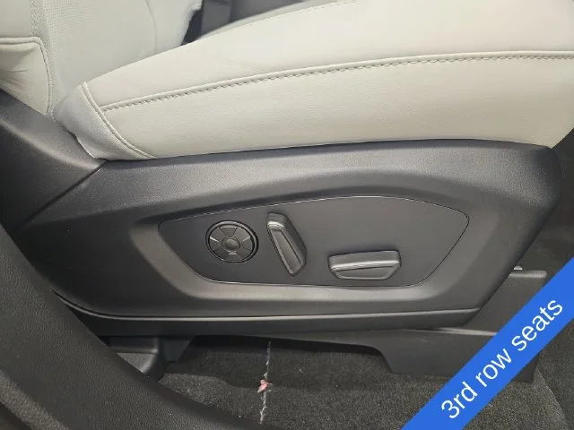 New 2026 Agate Black Metallic Ford Platinum™ image 12