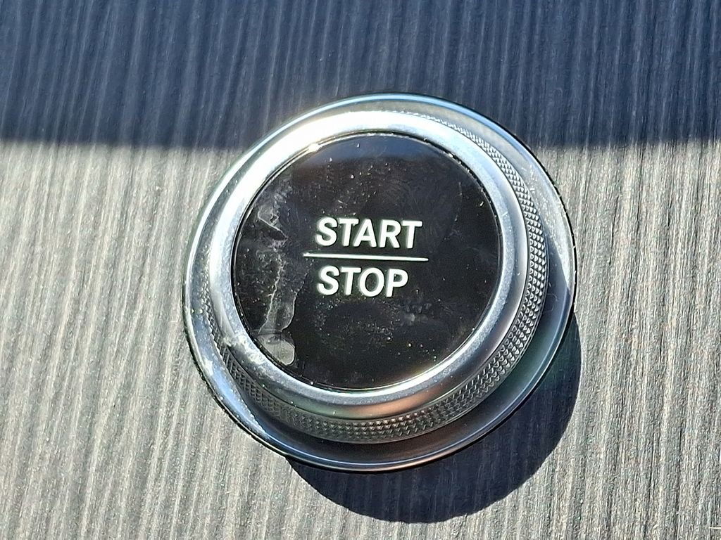 Certified Used 2023  Mercedes-Benz 350 Sedan image 21