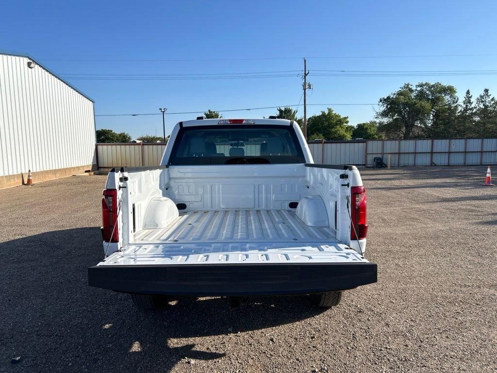 New 2026 Oxford White Ford XL image 6