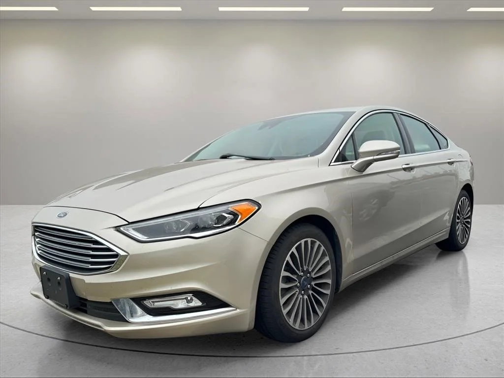 2017 Ford Fusion SE FWD's photo