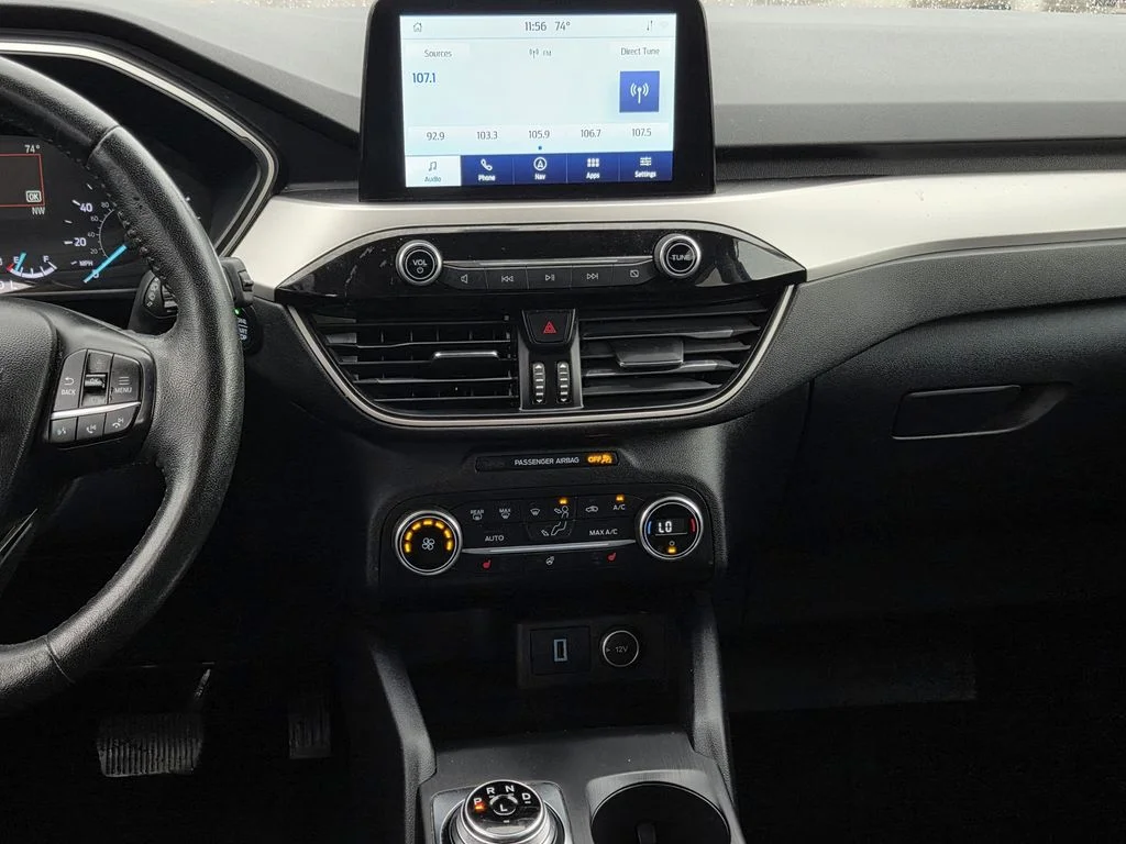Used 2020 White Ford SEL image 30