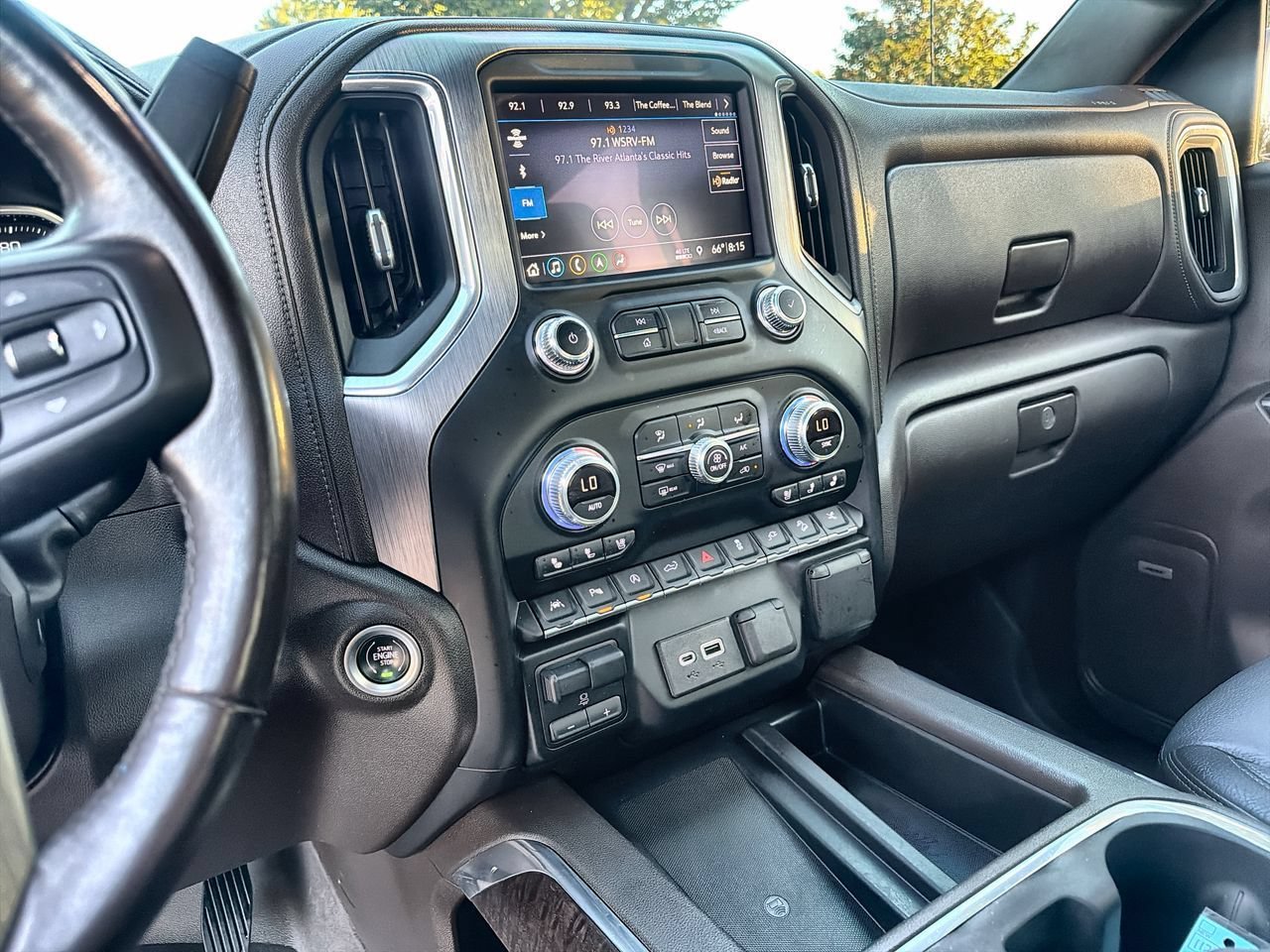 Used 2019 WHITE FROST TRICOAT GMC Denali image 11