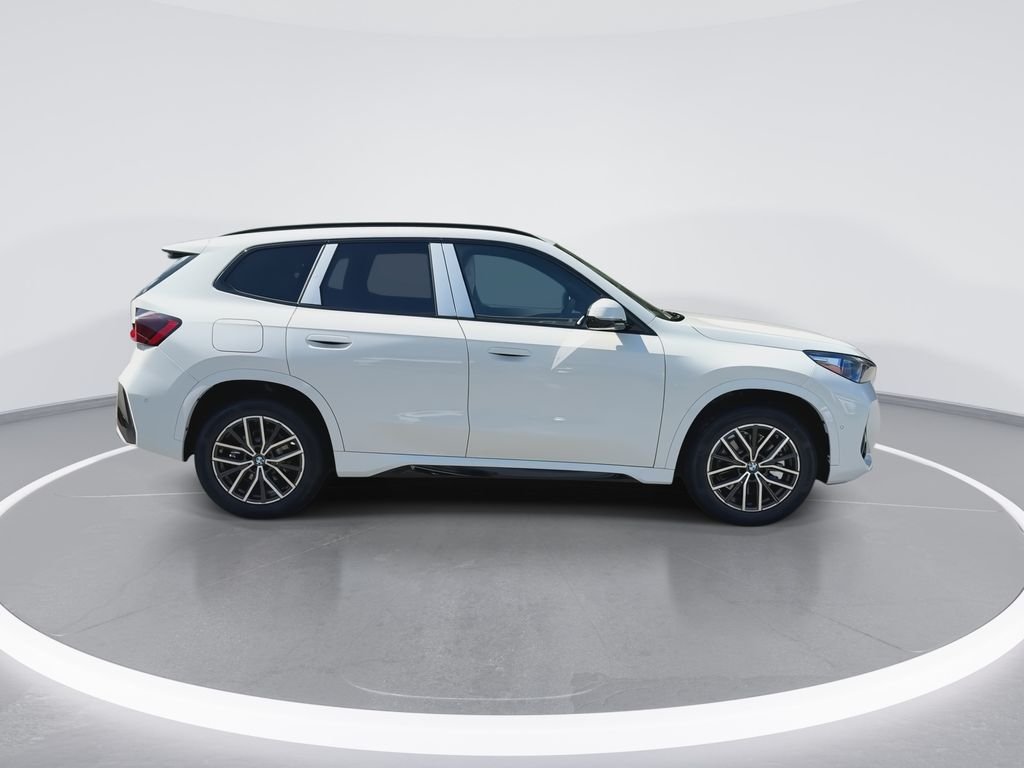 New 2027 Alpine White BMW xDrive28i image 9