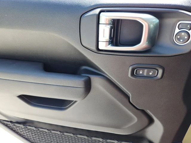 New 2025 41 Jeep Sport S image 18
