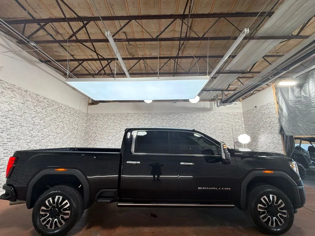 Used 2024 Onyx Black GMC Denali Ultimate image 8
