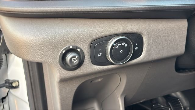 Used 2020 Oxford White Ford Base image 9