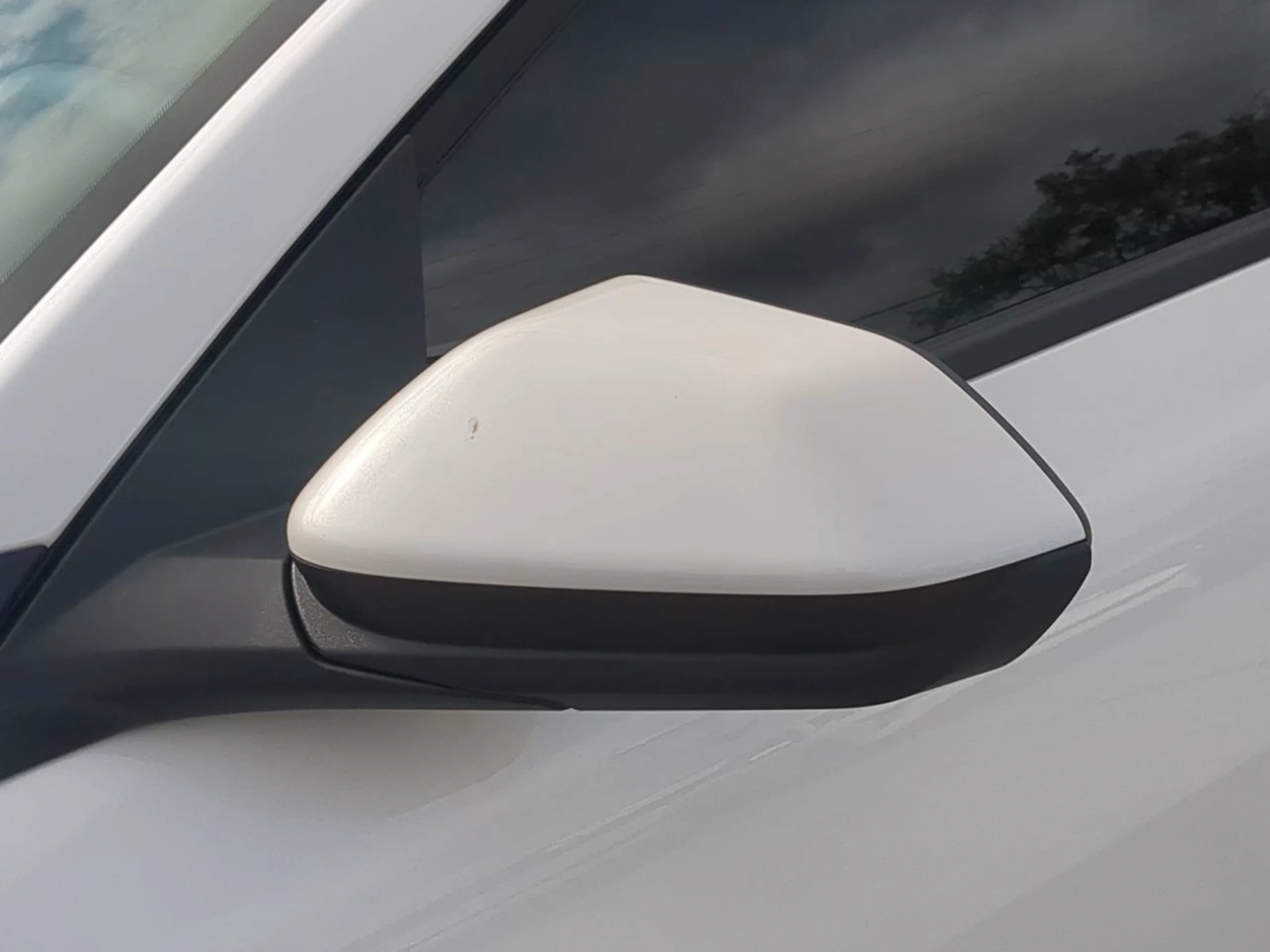 New 2026 Snow White Pearl Kia LXS image 42