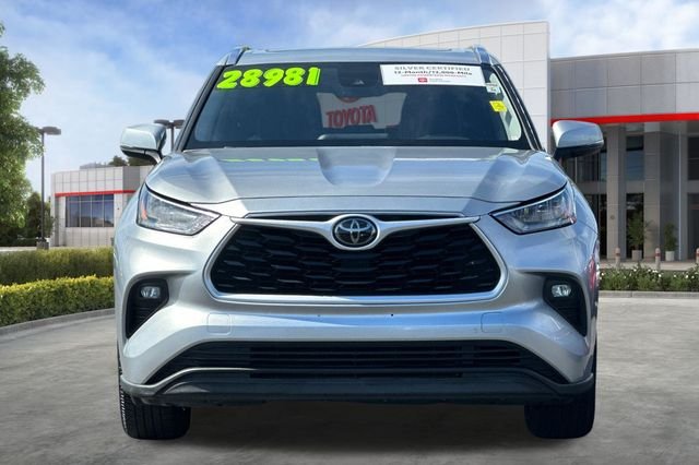 Certified Used 2020 Silver Toyota XLE image 11