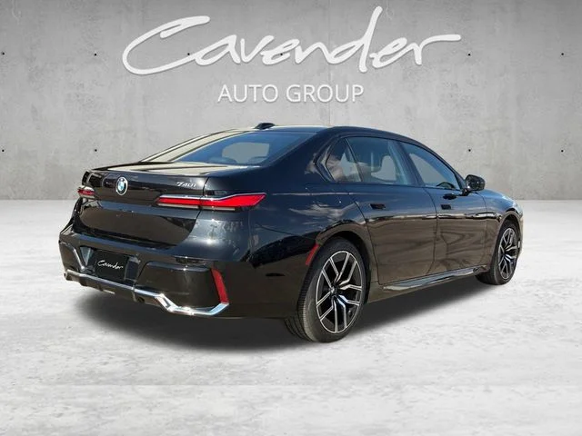 Used 2025 Black BMW 740i image 16