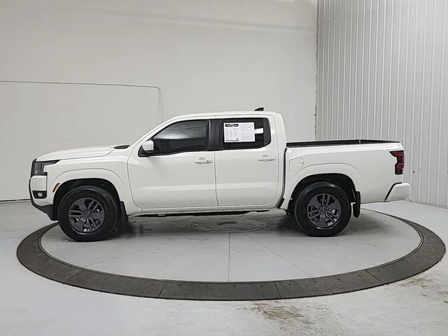 Used 2025 White Nissan SV image 4