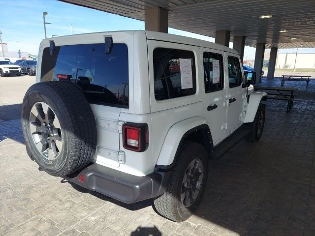 Used 2022 White Jeep Unlimited Sahara image 7