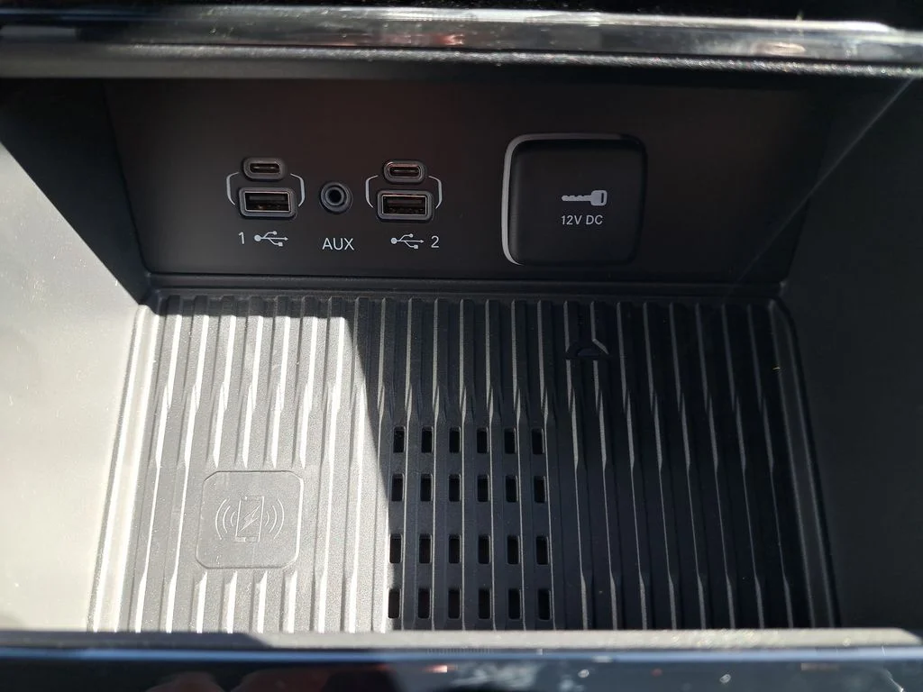 New 2026 Baltic Gray Metallic Clearcoat Jeep Altitude image 21