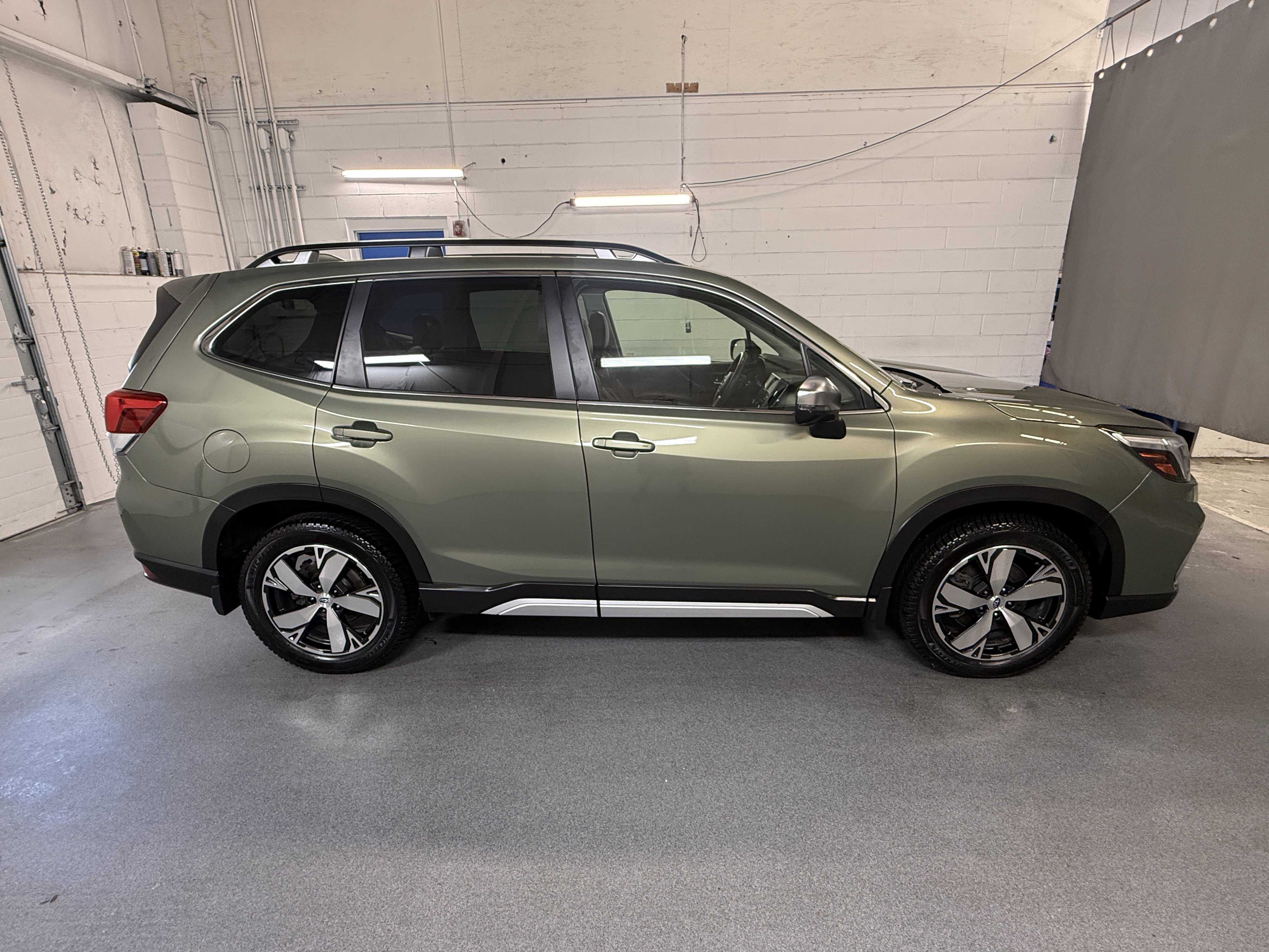 Used 2020 Jasper Green Metallic Subaru Touring image 10