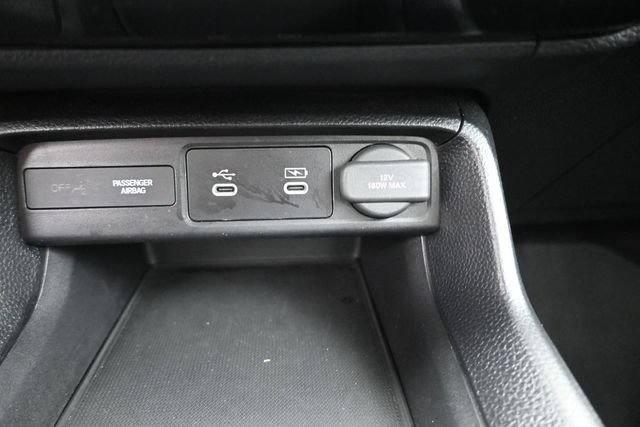 Used 2025  Honda LX image 9