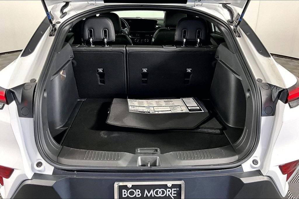 Used 2024 White Buick Preferred image 27