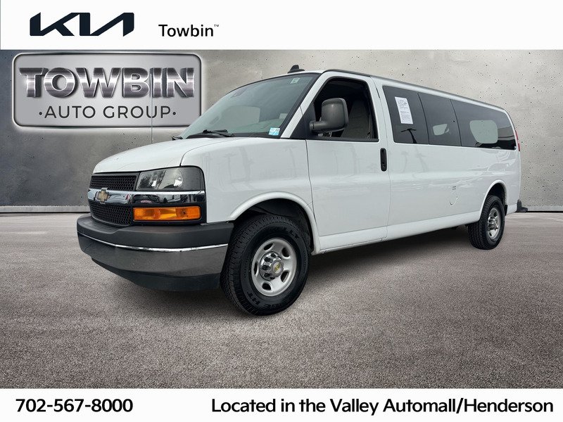 2024 Chevrolet Express 3500 LT Extended's photo