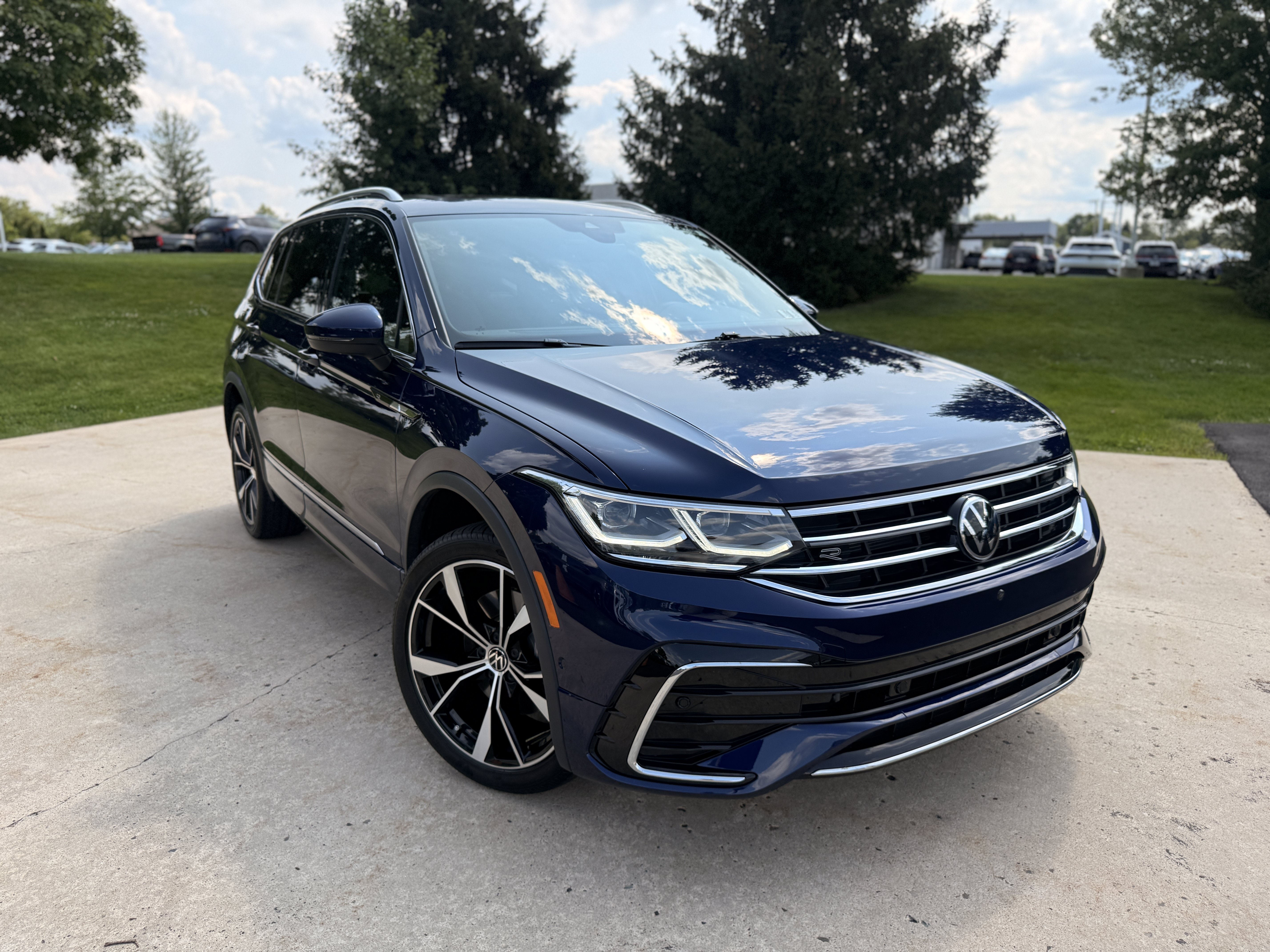 Used 2024 Blue Volkswagen SEL R-Line image 20