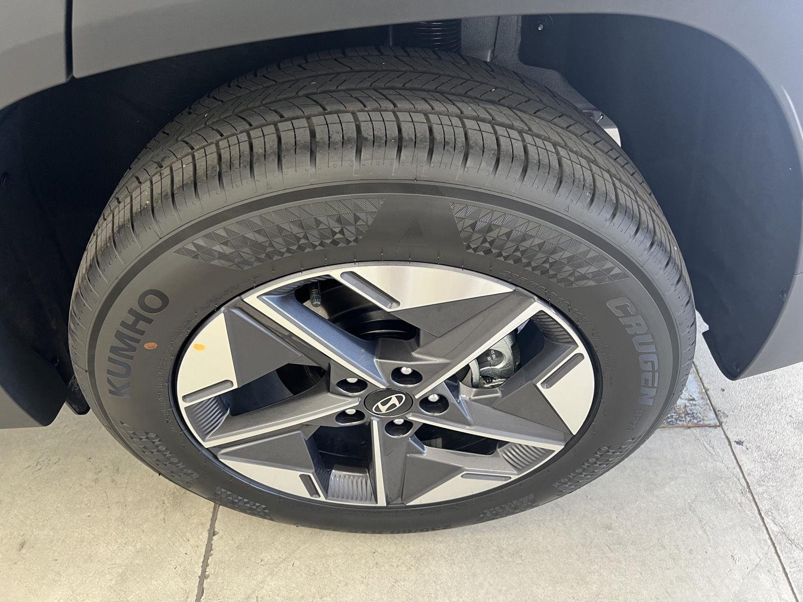 Used 2026 Shimmering Silver Hyundai SEL image 10