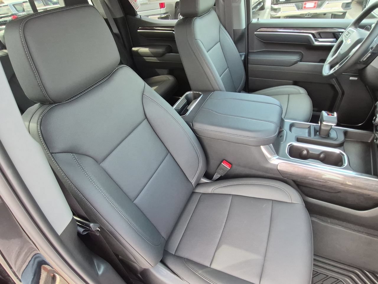 2026 Chevrolet Silverado 1500 LTZ - Photo 29