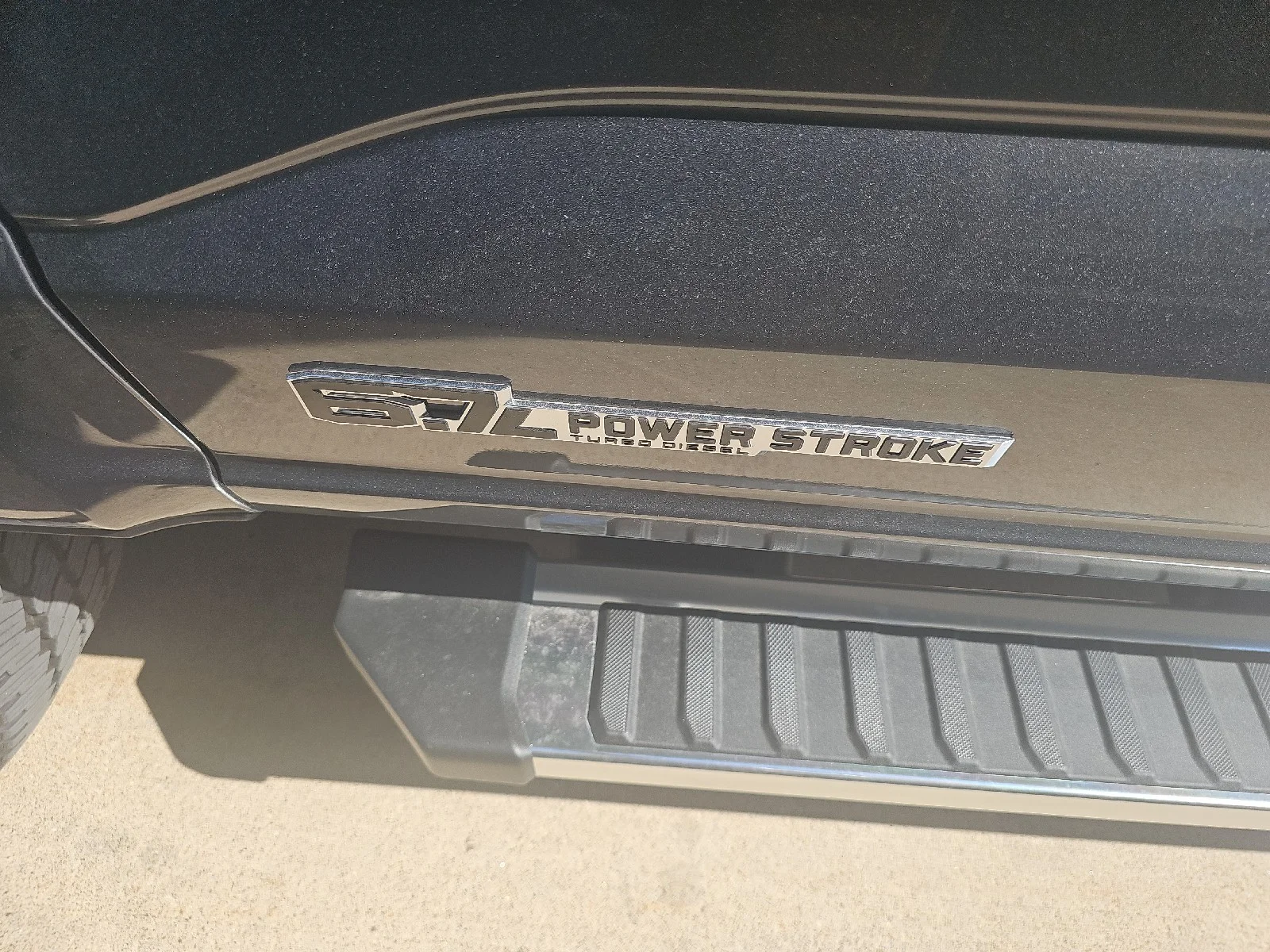 New 2026 Carbonized Gray Metallic Ford F-250® Lariat® image 18