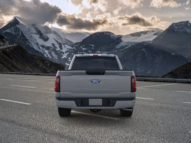 New 2026 Avalanche Ford XLT image 5