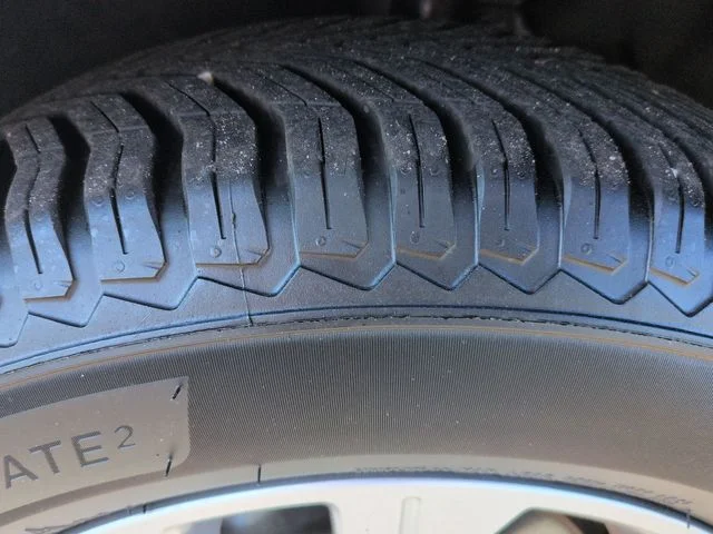 Used 2023 Gray Ford Active image 11