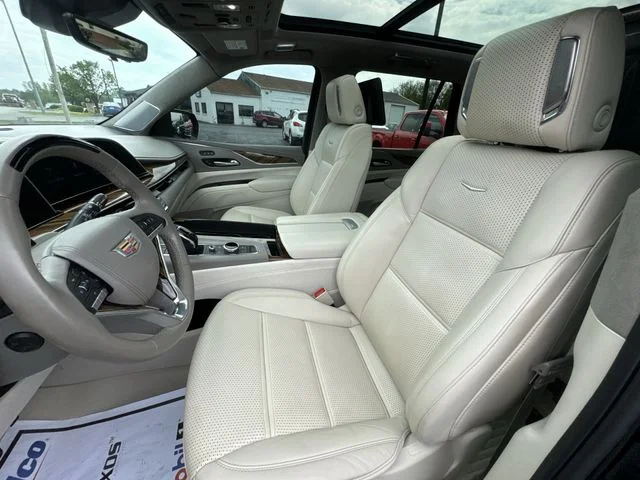Used 2024 Black Cadillac Sport Platinum image 11