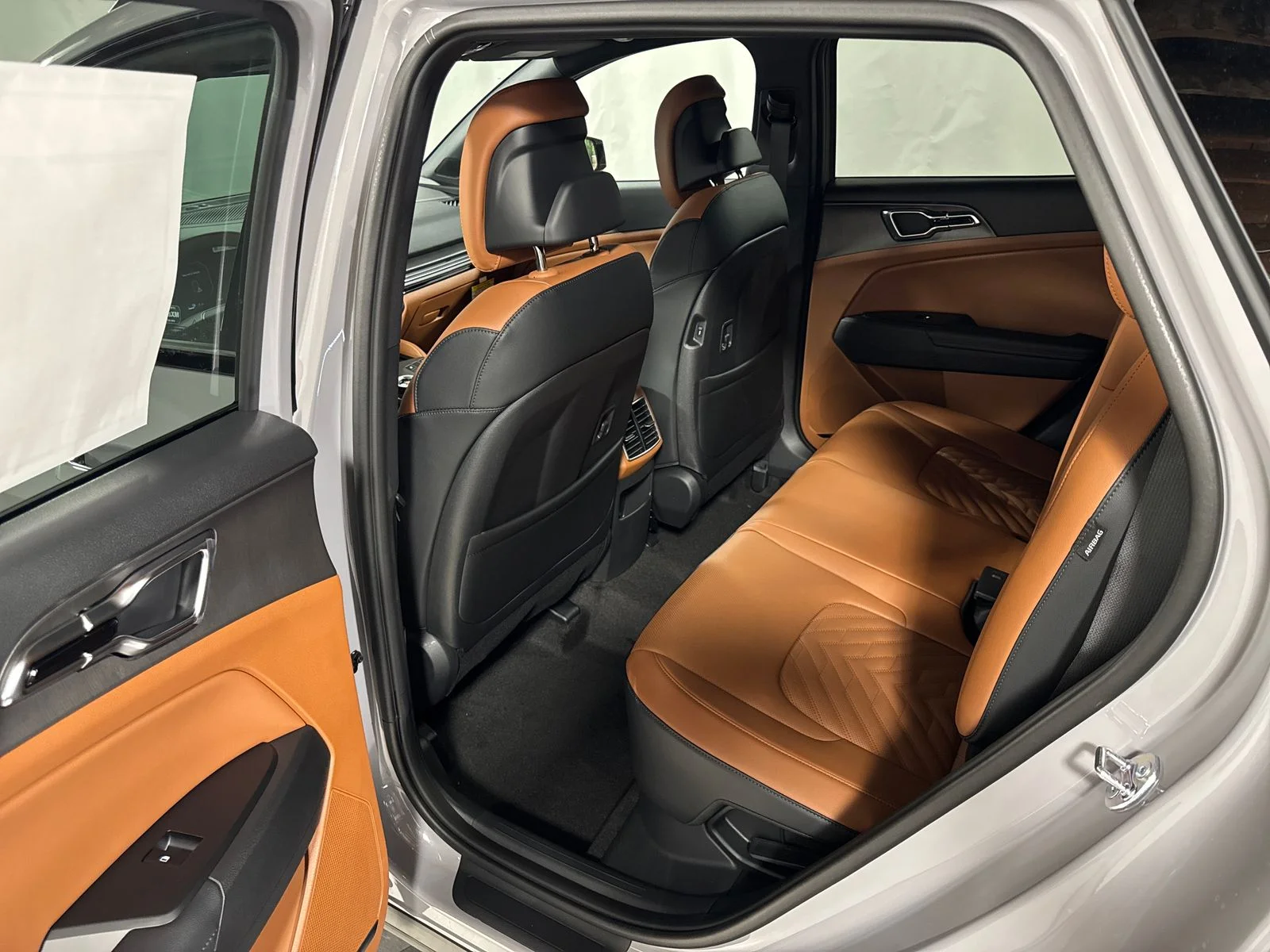 New 2027 Wolf Gray Kia X-Line image 5