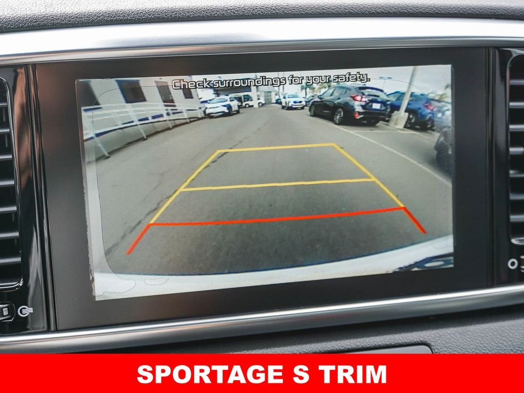 Used 2021 White Kia S image 22