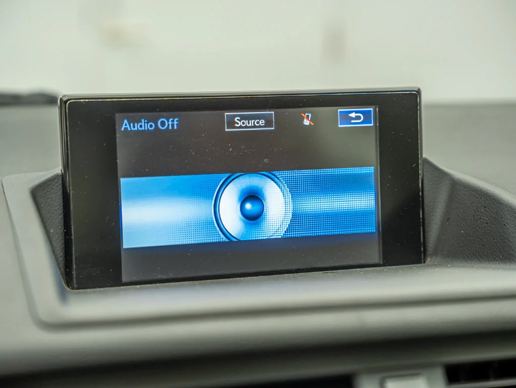Used 2014 Pearl Lexus 200h image 31