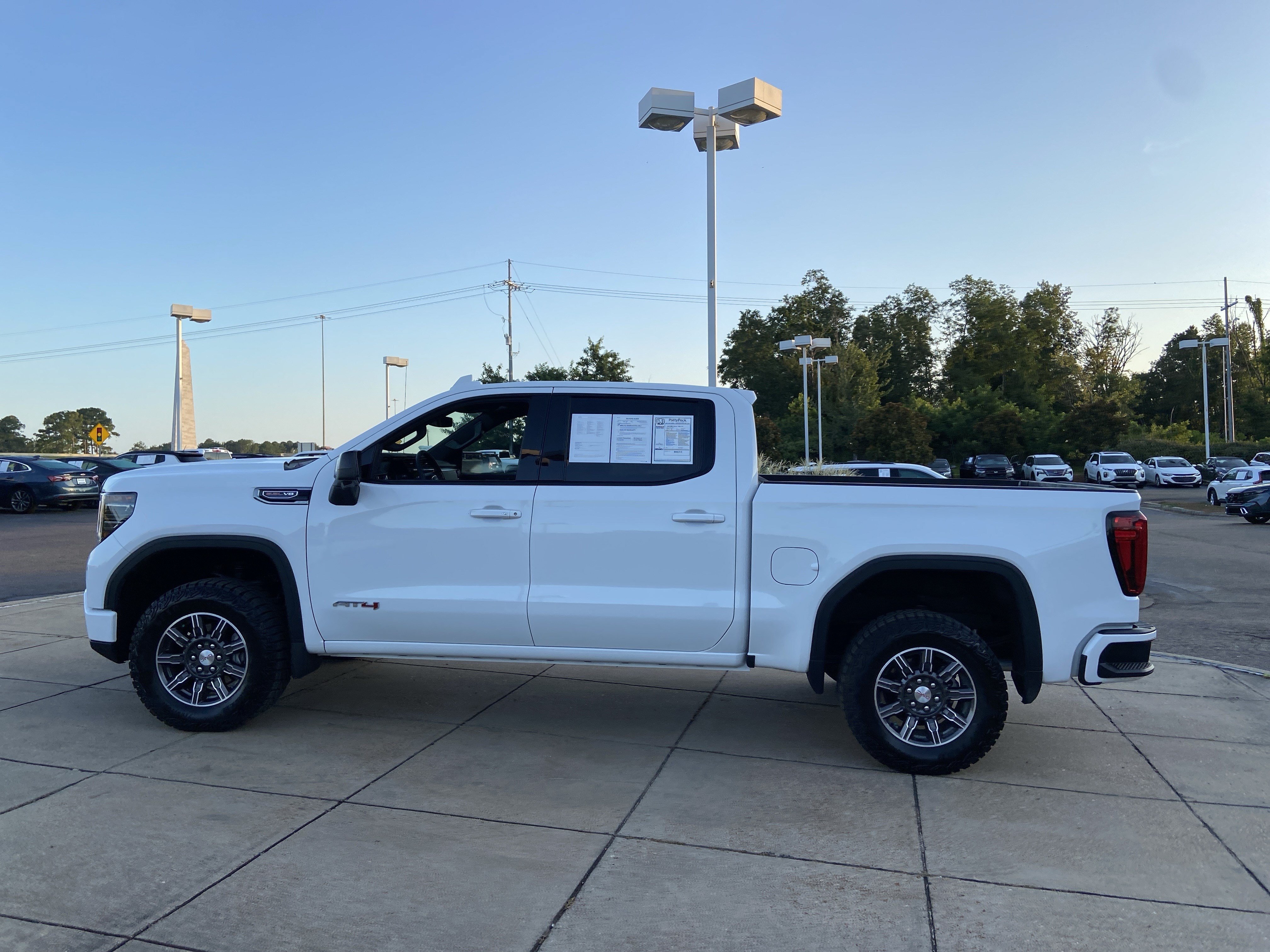 Used 2025 Summit White GMC AT4 image 7