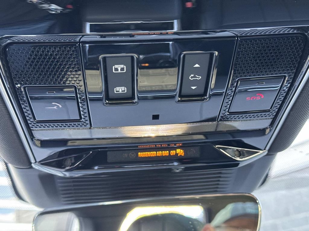 2023 Land Rover Range Rover SE - Photo 23
