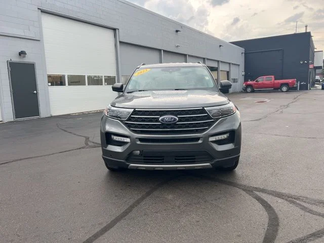 Used 2023 Gray Ford XLT image 19