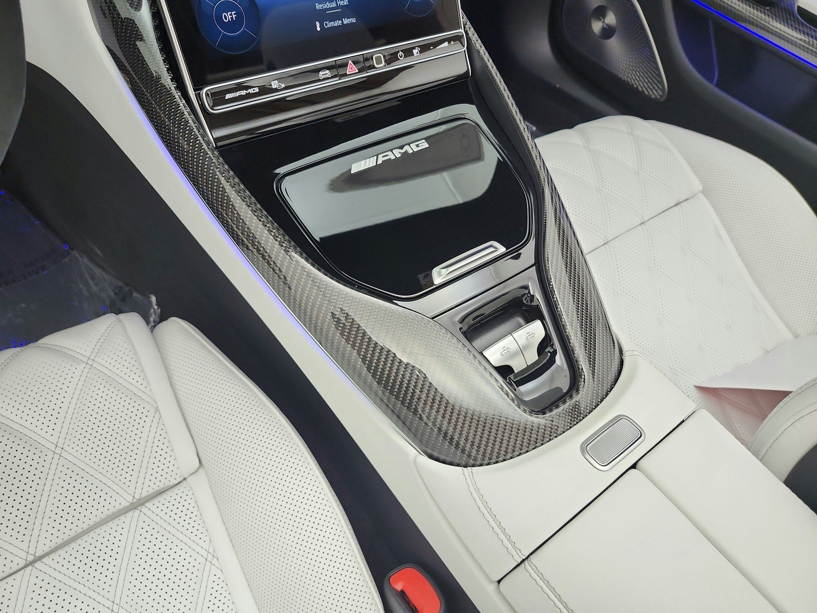 New 2027 MANUFAKTUR Patagonia Red Metallic Mercedes-Benz AMG® SL 63 Roadster image 10