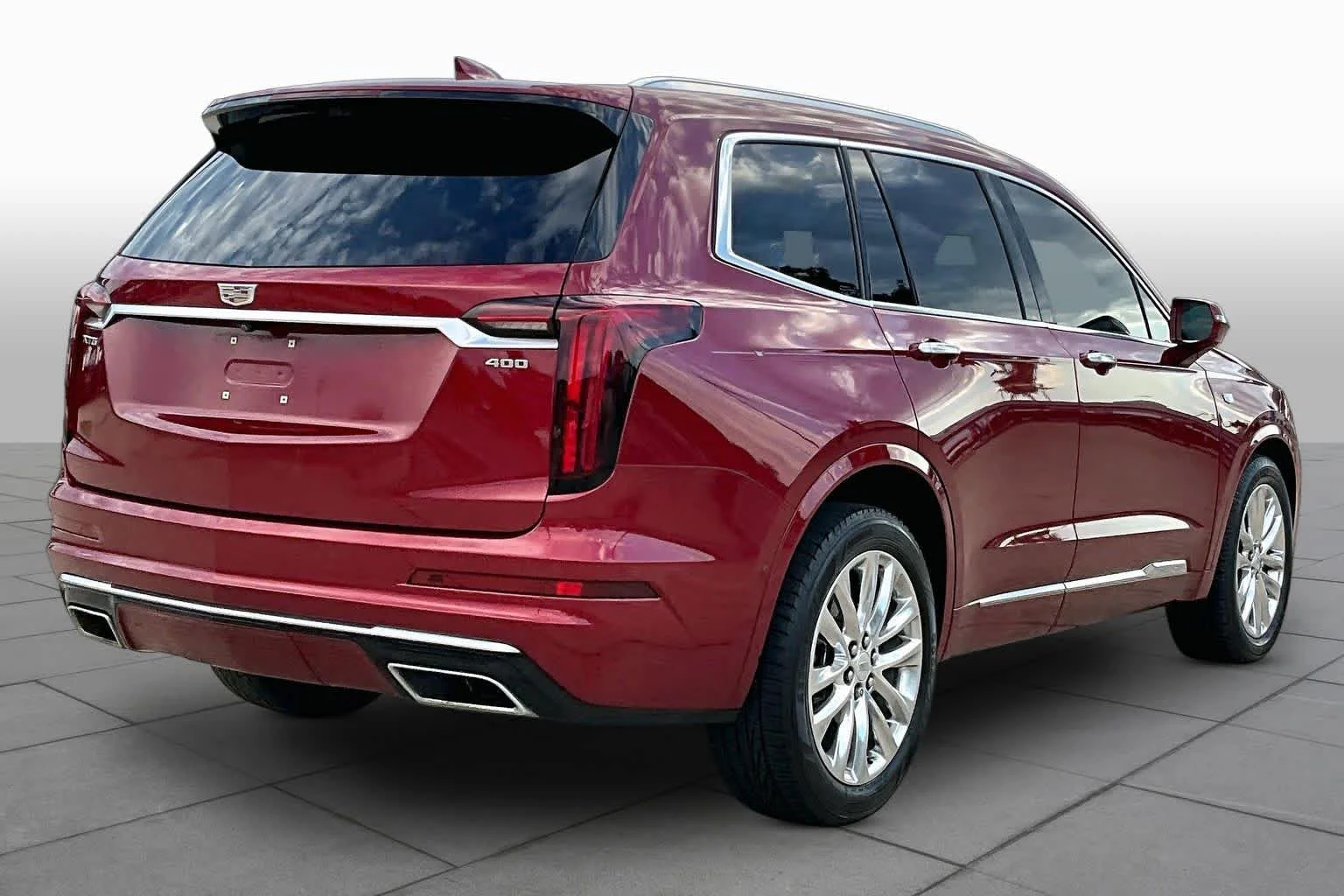 Used 2020 Red Horizon Tintcoat Cadillac FWD Premium Luxury image 13