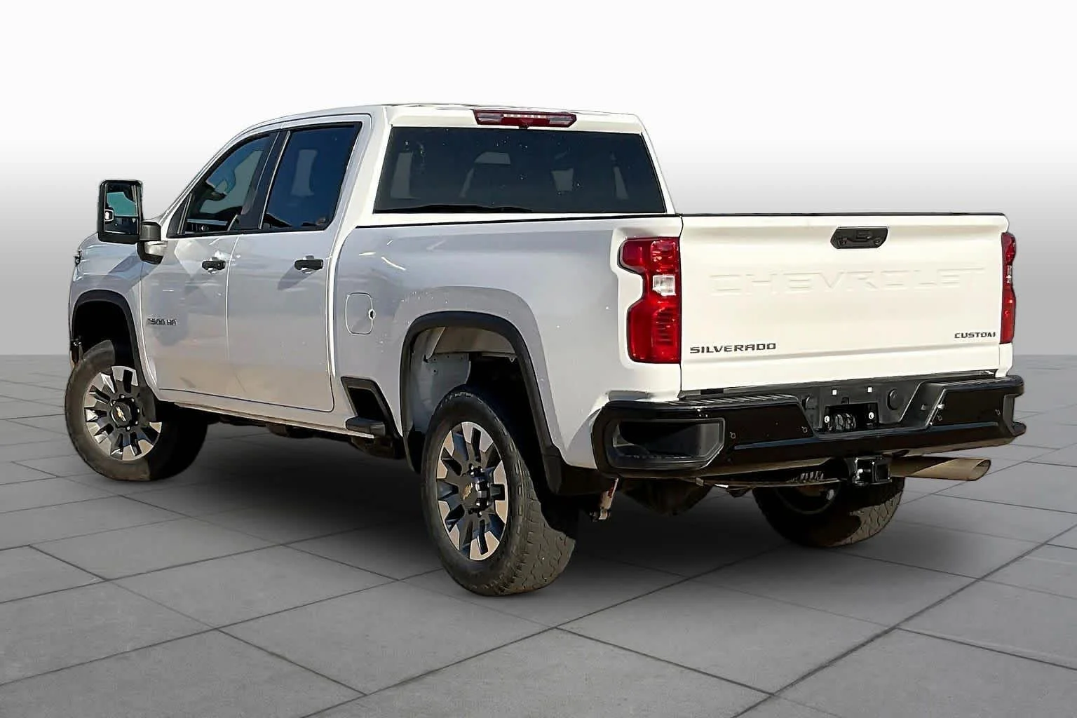 Used 2025 Summit White Chevrolet Custom image 10